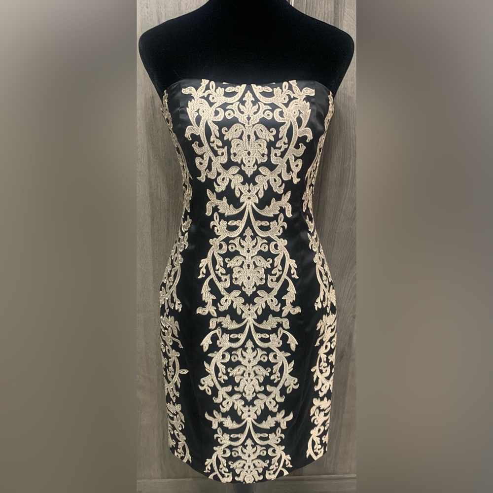 Vintage White House Black Market Embroidered Strapless Dress Women's Size 0